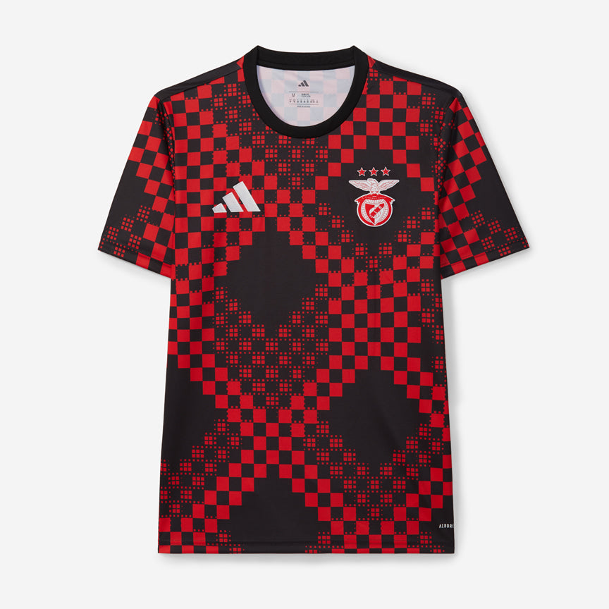 Trikot Benfica 25/26 vor dem Spiel