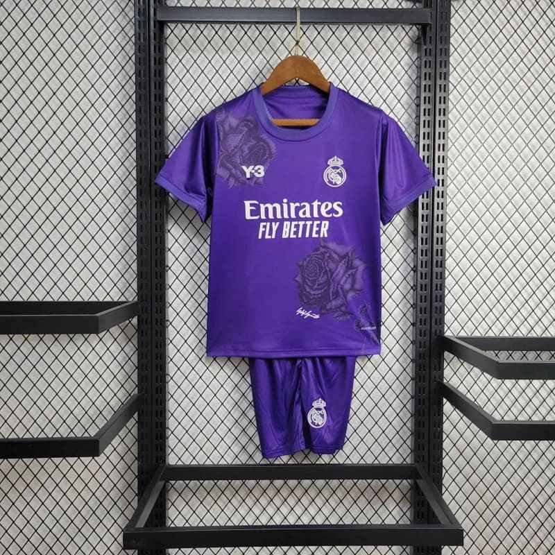 Real Madrid Kinder 2024/25 – Lila
