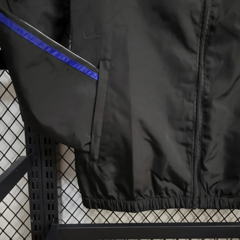 Windbreaker Bayern de Munique 24/25 - Preto e Vermelho