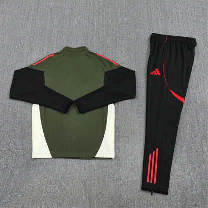 Training Suit Bayern De Munique 25/26 - Winter